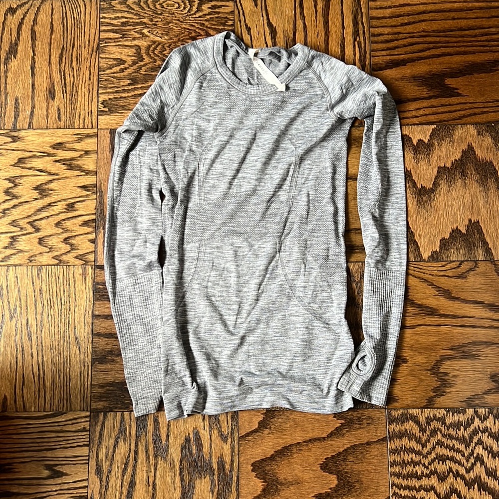 Gray lululemon athletic shirt